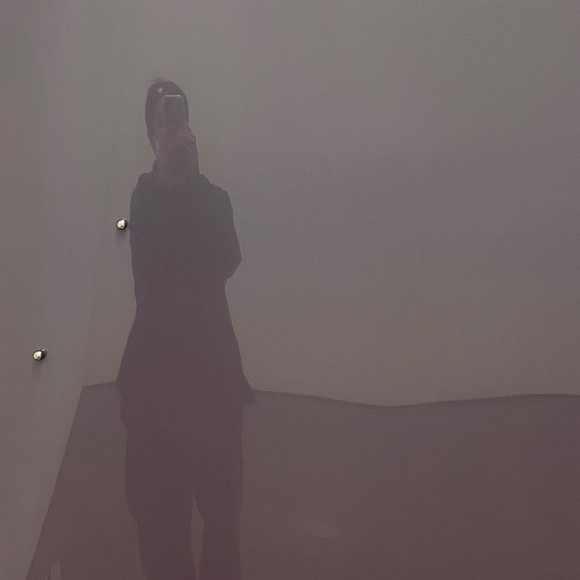 Meet your Posher, Huệ - Picture 1 of 1